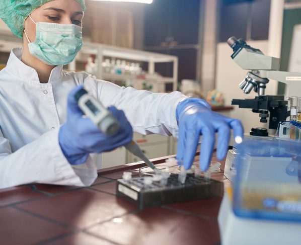 Médicos veterinarios peruanos afirman estar cerca de la vacuna contra el COVID-19