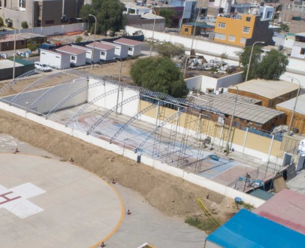 Contraloría encuentra fallas en soldadura de la estructura que se prepara para albergue COVID-19 en el Hospital Regional de Ica
