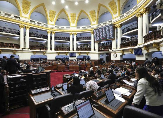 Congreso aprueba eliminar inmunidad para congresistas y altos funcionarios