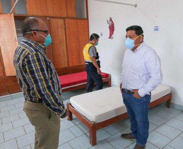 Tres pacientes fallecen por falta de oxígeno en albergue de Nasca inaugurado por Gallegos