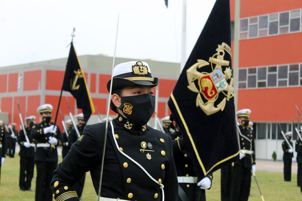 Nombran a iqueña como primera cadete comandante de la Marina