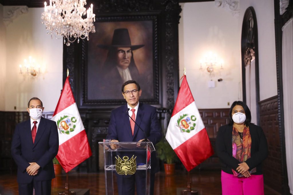 Presidente Vizcarra: "Estamos ante un complot contra la democracia"