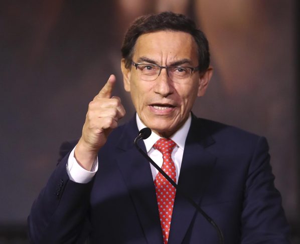 Presidente Vizcarra: "Estamos ante un complot contra la democracia"