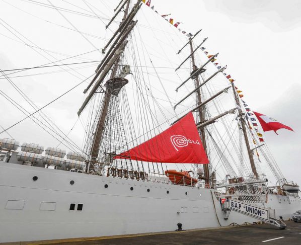 BAP Unión lleva desde hoy la Marca Perú en su vela principal