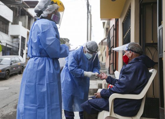 Perú se acerca a 850.000 casos de la COVID-19 y supera los 33.300 muertos