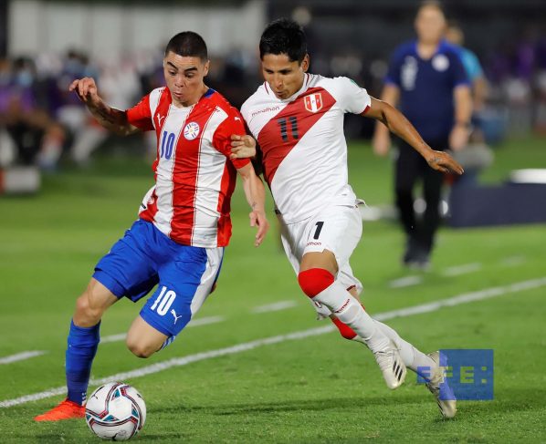 Ruidiaz y Valera dan positivo a COVID-19, poco antes del partido Perú-Brasil
