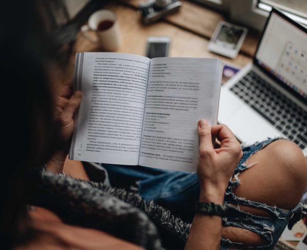Perú marca "un hito" con una histórica ley del libro