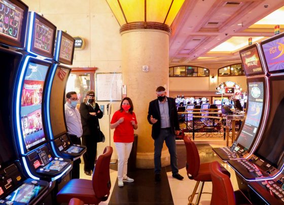 Ministra Barrios inspecciona salas de juego y verifica implementación de protocolos de bioseguridad