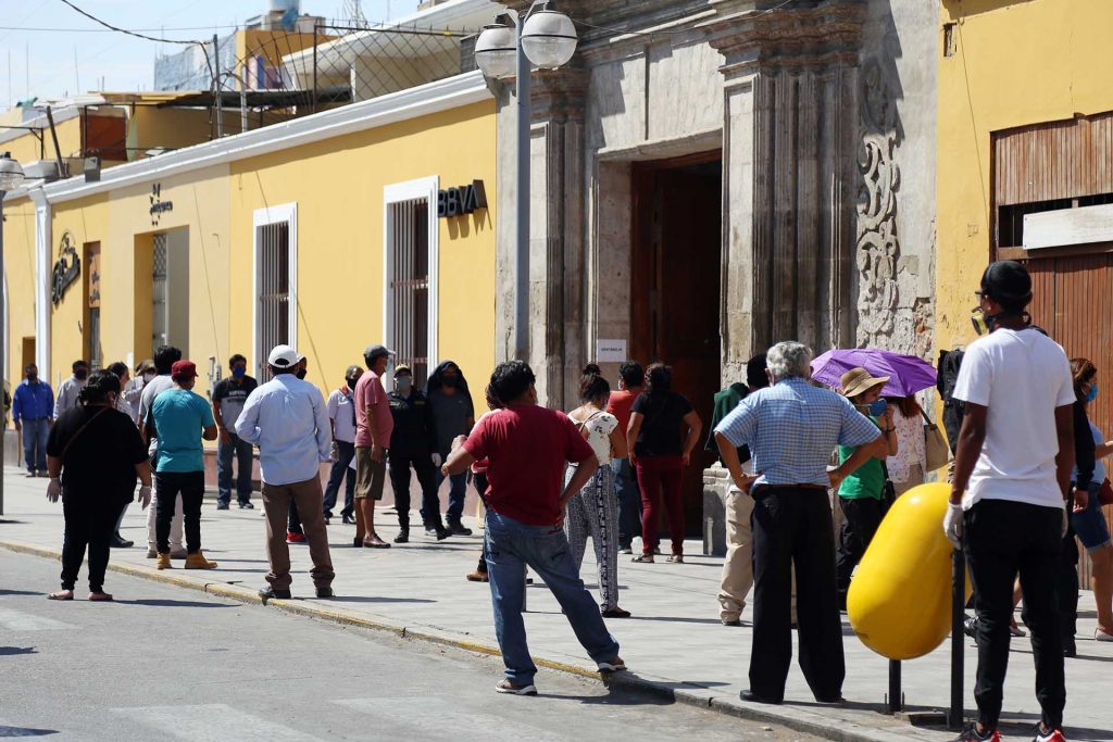 Desempleo en Perú creció el 9,6 % entre julio y septiembre por la covid-19
