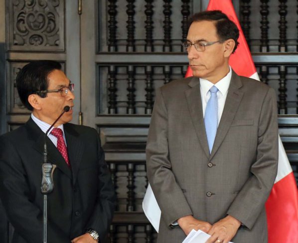 Mensajes muestran que Vizcarra coordinó reuniones con sus actuales acusadores