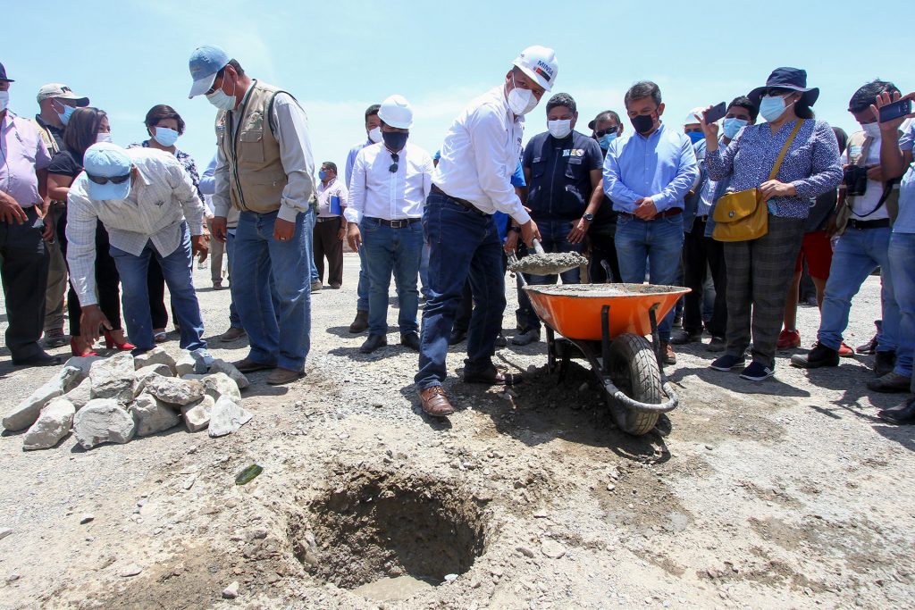 Minsa recibe terreno para construir el primer hospital piloto modular del país