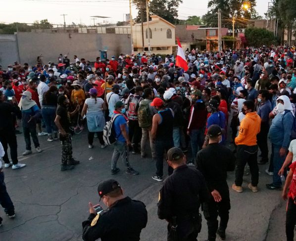 Protesta de trabajadores revela los abusos de la pujante agroexportación