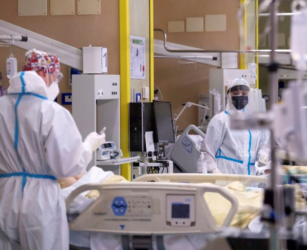 Los contagios de covid superan los 83,4 millones en el mundo en el inicio de 2021