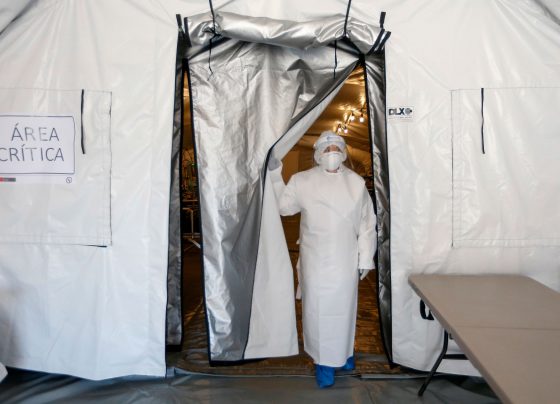 Perú supera los 2.000 casos diarios, entre los que figura un ministro