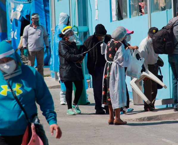 Perú suma 4.010 casos mientras detecta la presencia de la variante Amazónica