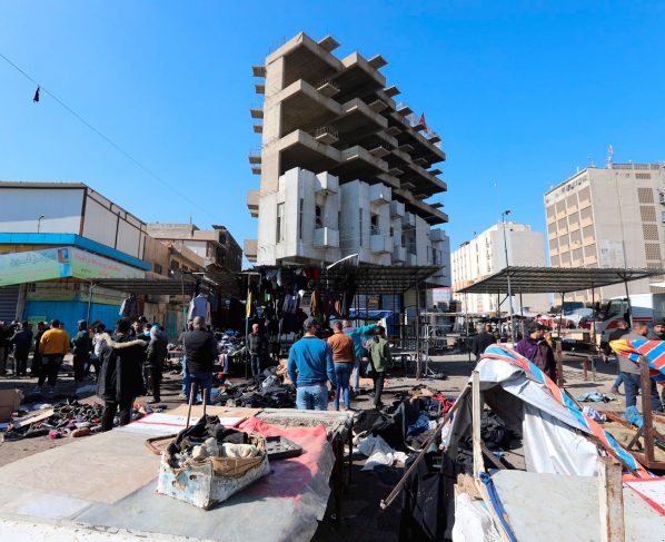 Suben a 32 los muertos en el doble ataque suicida en el centro de Bagdad