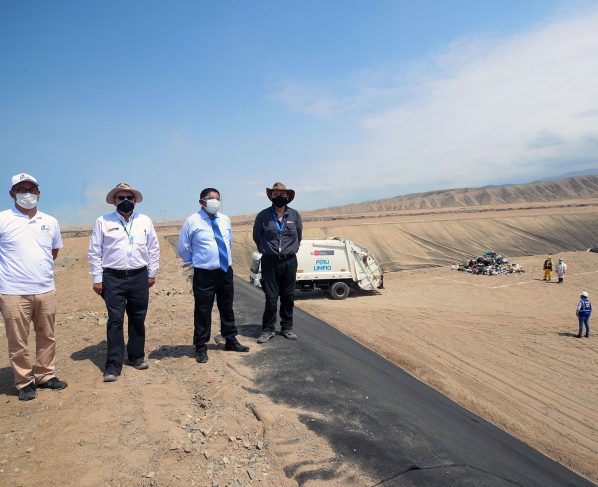Ministro del Ambiente inaugura relleno sanitario en Chincha