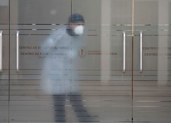 Perú rompe sus propios registros de muertes y contagios diarios por covid-19