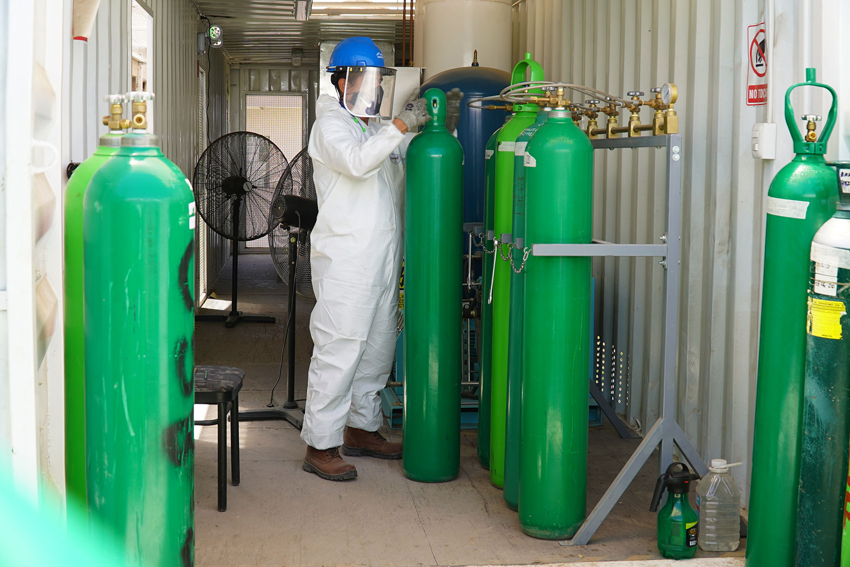 Plantas de oxígeno llegan tarde para combatir segunda ola de covid-19