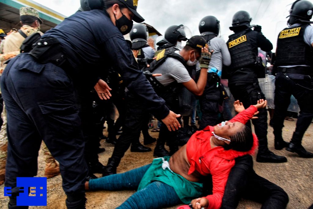 Tensión y violencia en la frontera Perú-Brasil por caravana migrante