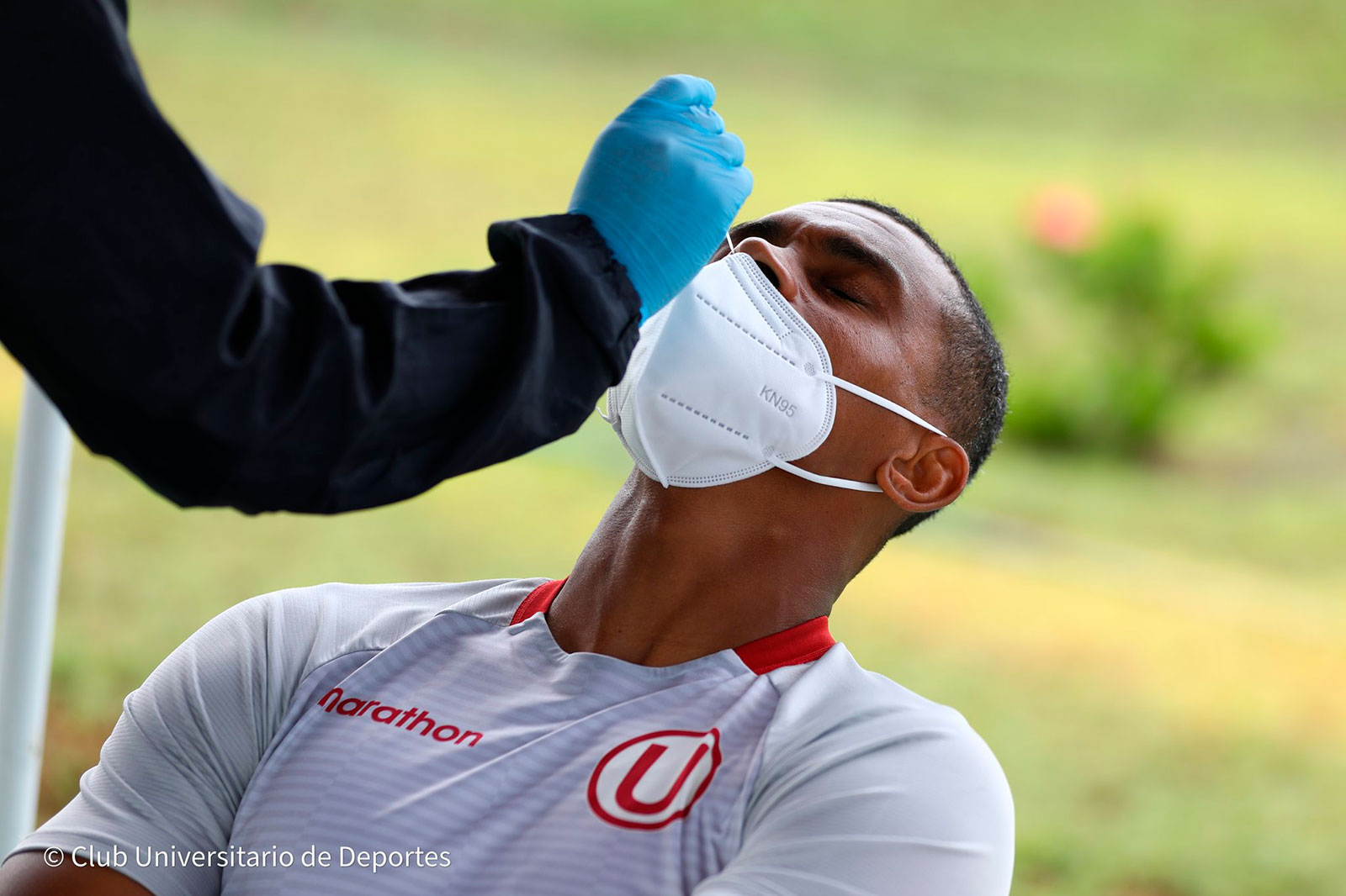 Brote de COVID-19 en el Universitario, con 11 contagiados