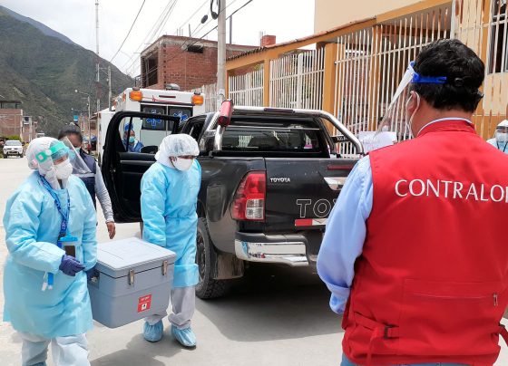 Contraloría emitió 300 informes de control a distribución y aplicación de vacunas COVID-19