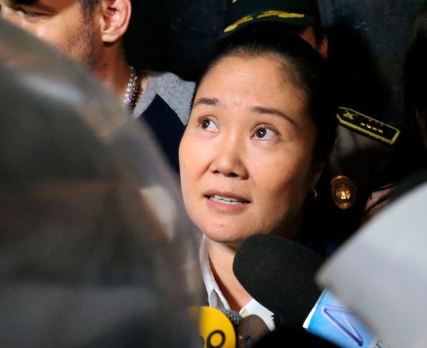Keiko Fujimori se libra de que su partido sea suspendido en plenas elecciones