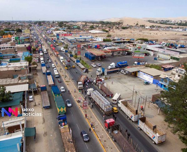 https://nexonoticias.com/peru/los-transportistas-de-carga-inician-una-huelga-indefinida/