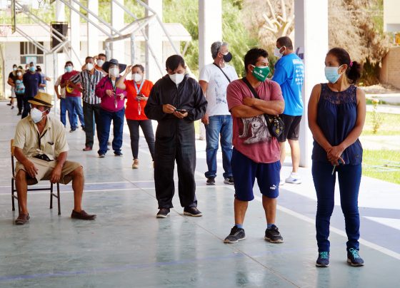 Numerosos retrasos en la apertura de mesas electorales en Ica