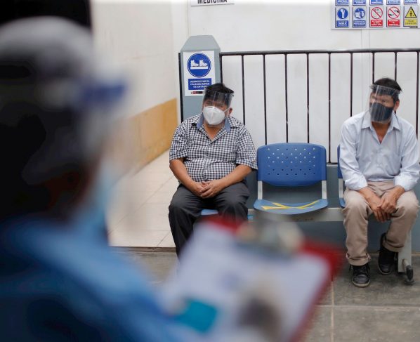 Récord de contagios de covid-19 en Perú con 13.326 casos reportados en un día