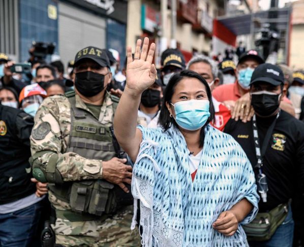Fujimori se coloca a solo dos puntos de Castillo en Perú, según encuesta