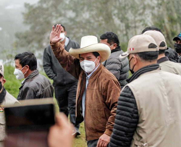 Pedro Castillo es proclamado presidente electo de Perú