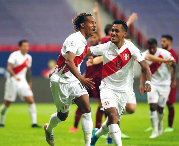 Perú vence, se afirma como escolta de Brasil y elimina a Venezuela