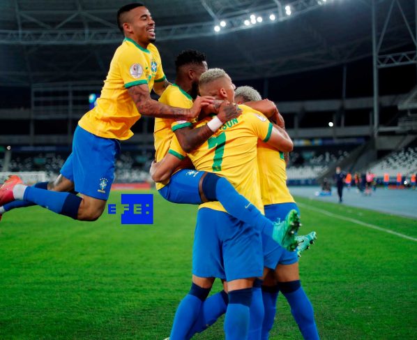 Brasil despide a Chile y se medirá con Perú en semifinales