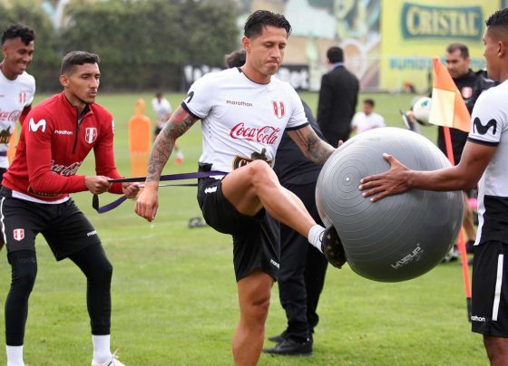 Perú busca lavarse la cara frente a un Uruguay sin sus estrellas