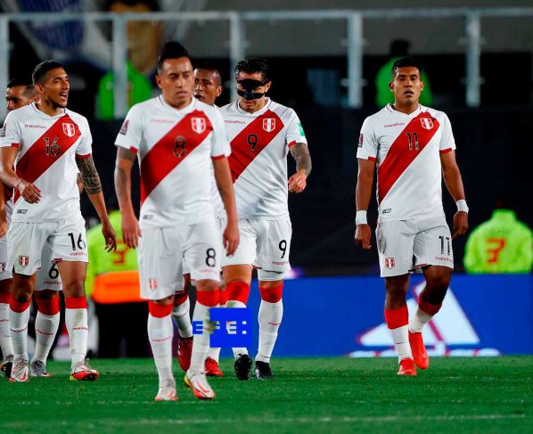 Argentina saca 8 puntos al tercero y hunde a Perú en el penúltimo puesto