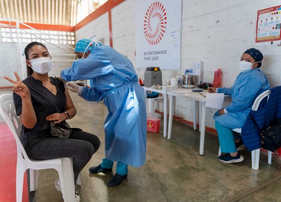 Perú vacunó con pauta completa a más de 15 millones de personas