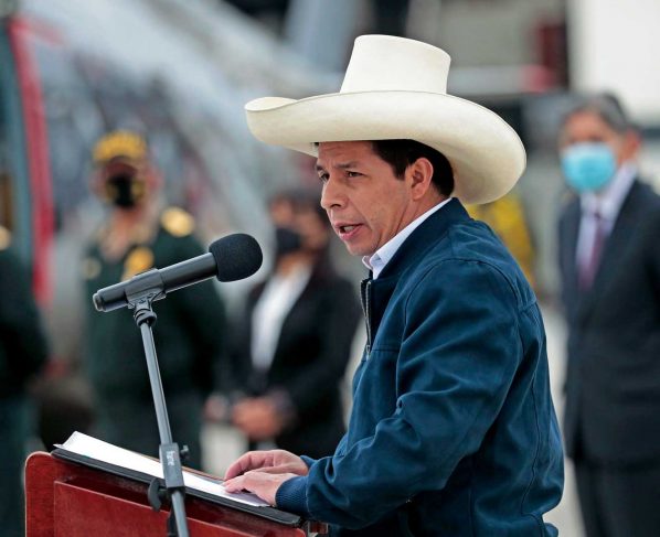 Pedro Castillo pide que todos los países del APEC produzcan vacunas contra covid-19