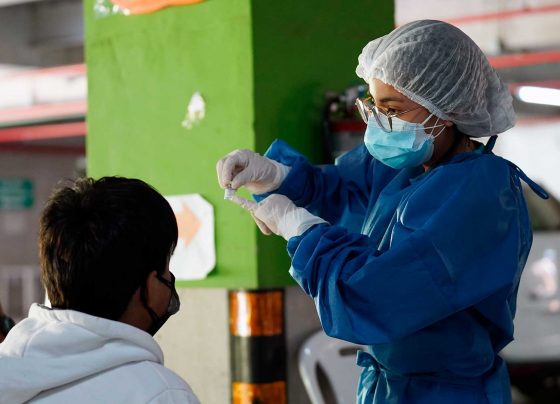 Perú ha vacunado al 58 % de su población objetivo contra la covid-19