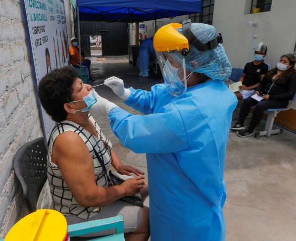 Perú detecta los primeros cuatro casos de la variante ómicron