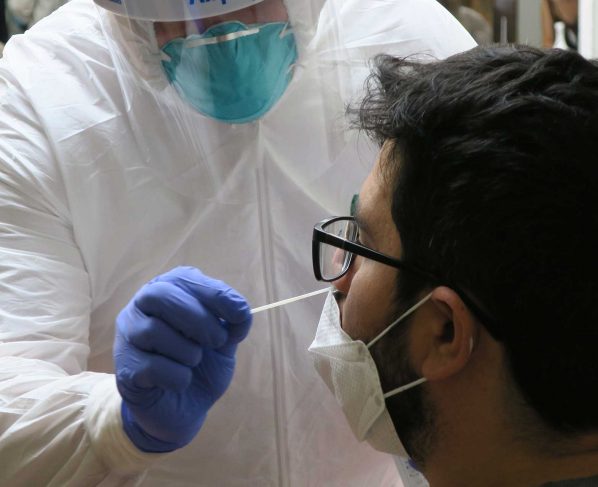 Perú reporta 22 nuevos contagios de ómicron y llega a 71 casos confirmados