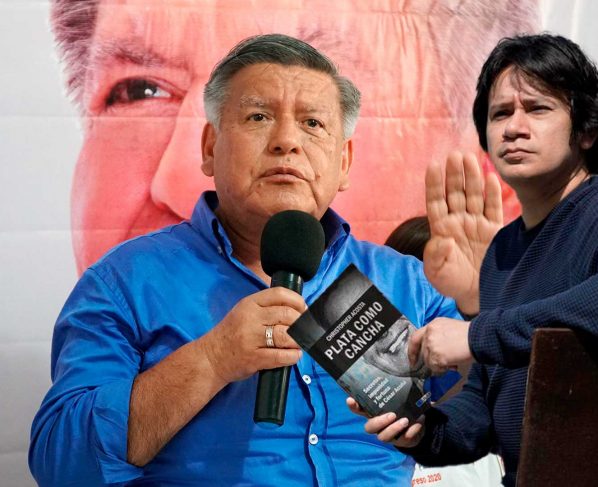 Los gremios de prensa de Perú rechazan la condena contra periodista y editor