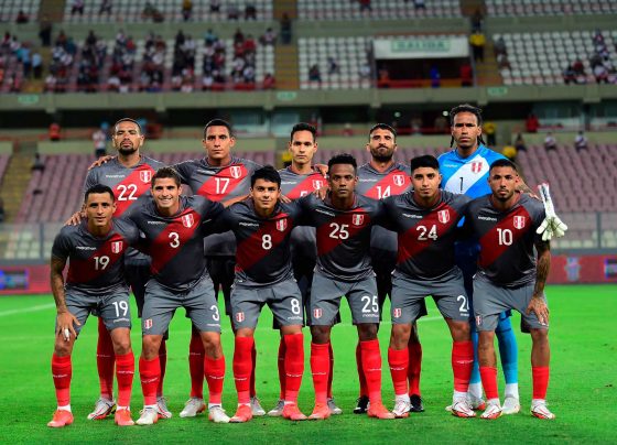 Perú afrontará sus duelos ante Colombia y Ecuador sin Farfán pero con Ormeño