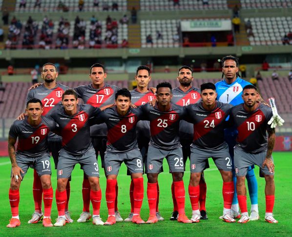 Perú afrontará sus duelos ante Colombia y Ecuador sin Farfán pero con Ormeño