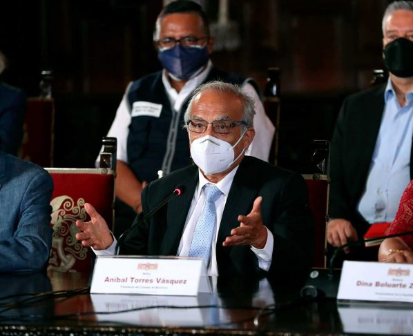 Premier Torres: el retorno a las clases presenciales se inicia el 28 de marzo