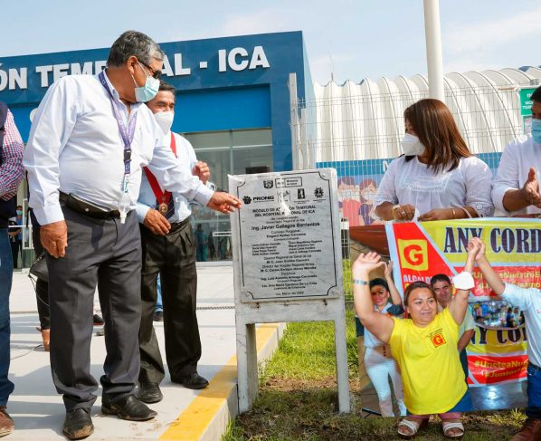 Gobernador Regional hizo proselitismo político al inaugurar hospital modular