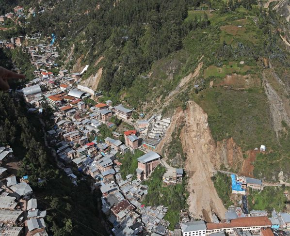 Gobierno declara emergencia en Retamas tras deslizamiento