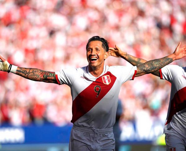 Perú derrota 1-0 a Nueva Zelanda con gol de Lapadula