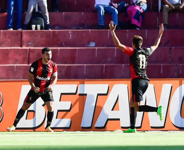 Melgar derrotó 1-0 a Alianza Lima y dio un gran paso al título