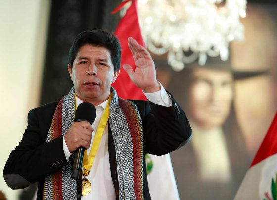 Pedro Castillo anuncia disolución del Congreso